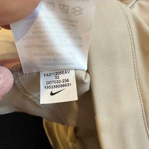 Nike Sportswear Cropped Woven Unlined Sneaker Pants Beige Sz M/32 #DD7032-236 - Picture 6 of 15